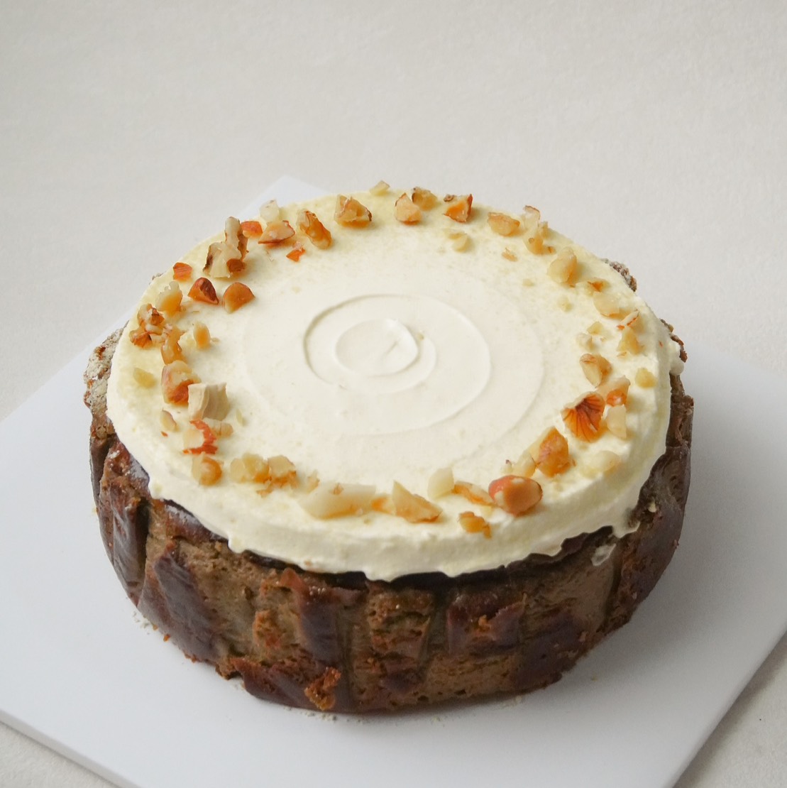 海鹽奶蓋焙茶巴斯克乳酪蛋糕